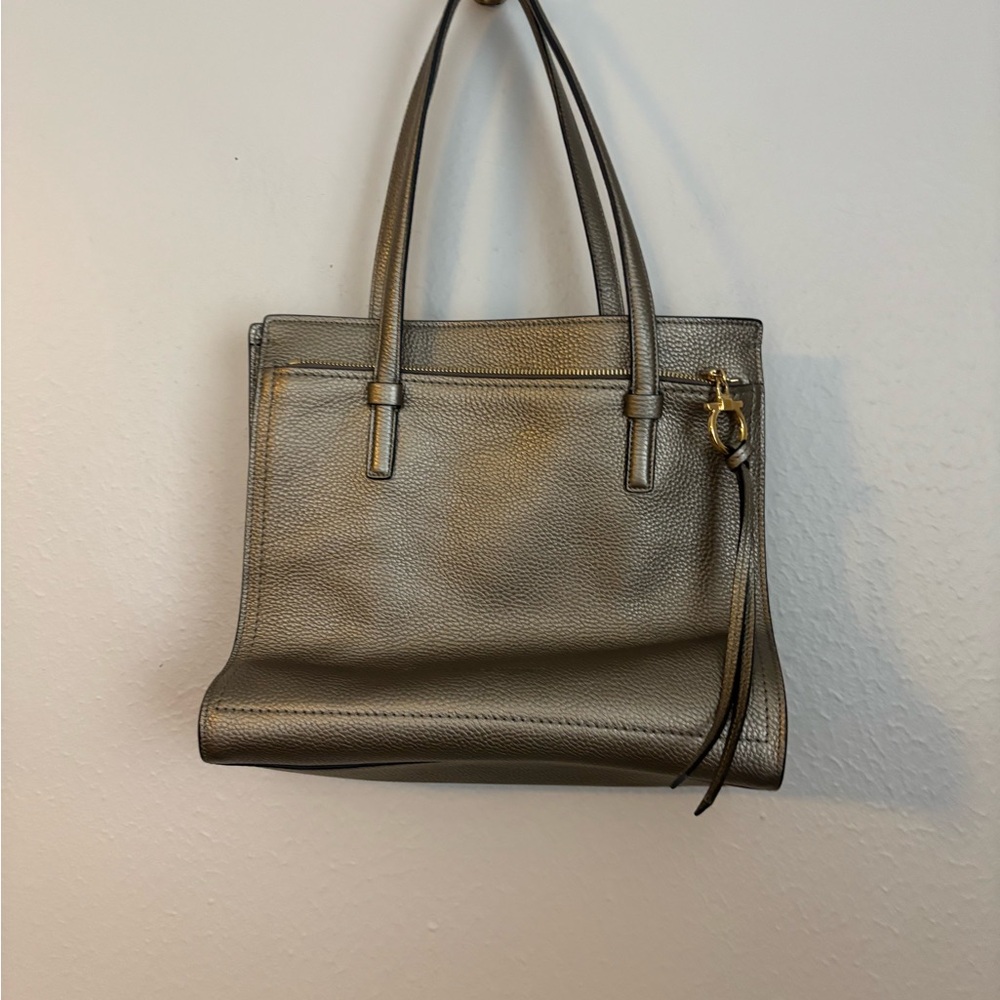 Salvatore Ferragamo Amy Medium Top Zip Shoulder Tote Bag Leather Gold - Picture 11 of 11